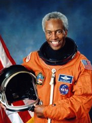 Illustration for article titled Shuttle Stars: America's Black Astronauts
